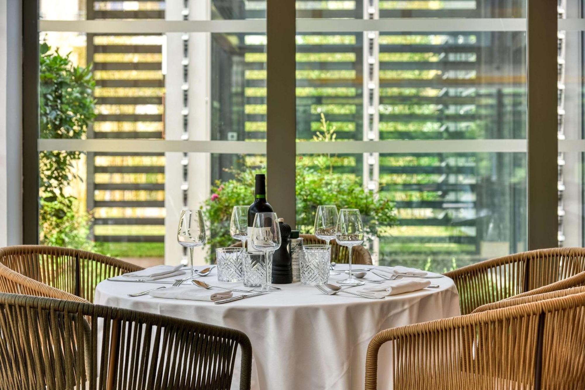Zenitude Hotel La Valadiere, Ascend Hotel Collection Жувиньяк Экстерьер фото